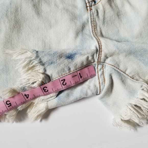 BDG Mid Rise Freja Vintage Fit Shorts - Picture 5 of 6